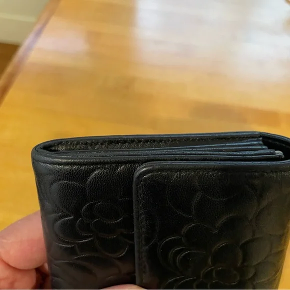 Authentic Chanel Camelia long wallet. - Picture 9 of 14
